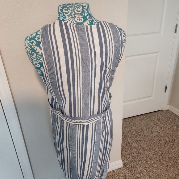 Bindu dresses - Picture 4 of 5